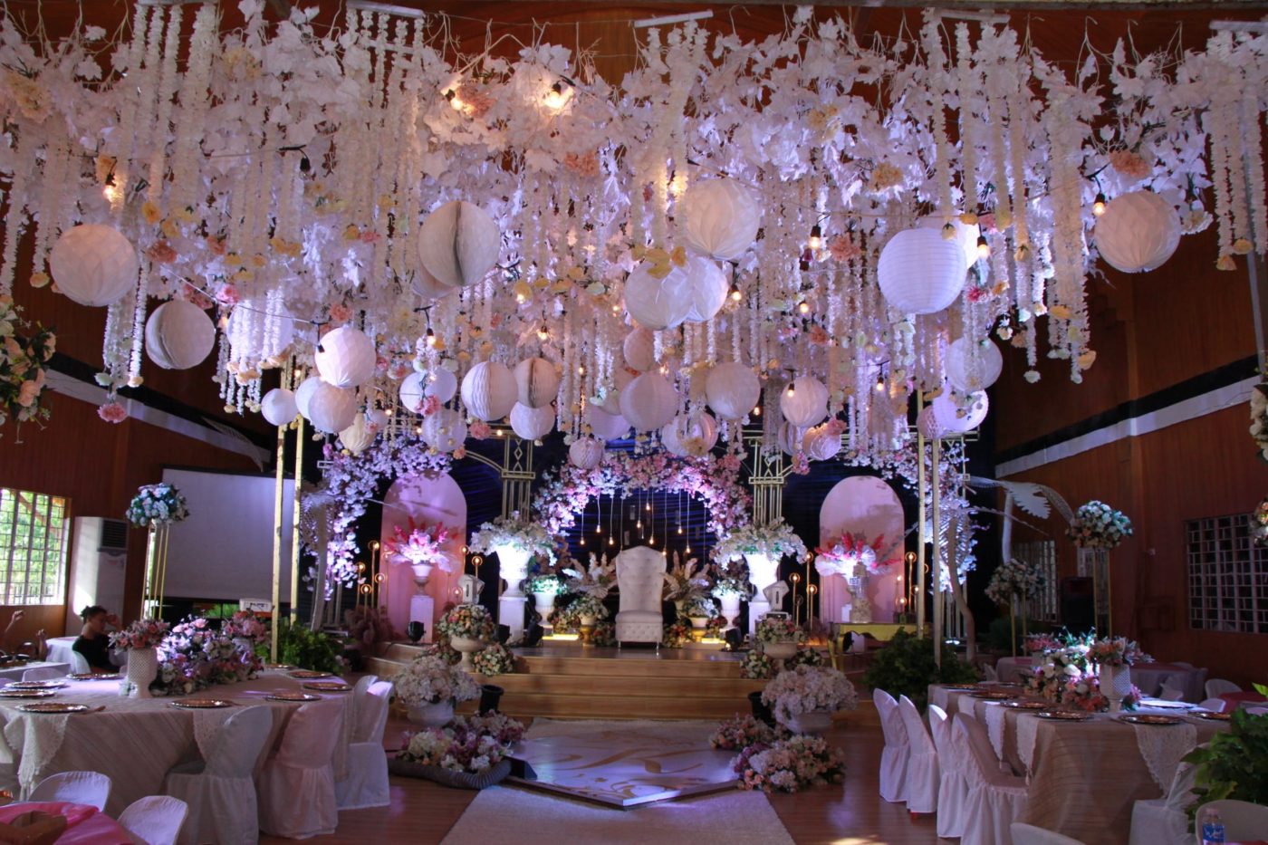 Birthday Event Lighting Service