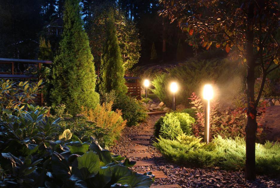 Low Voltage Path Lights